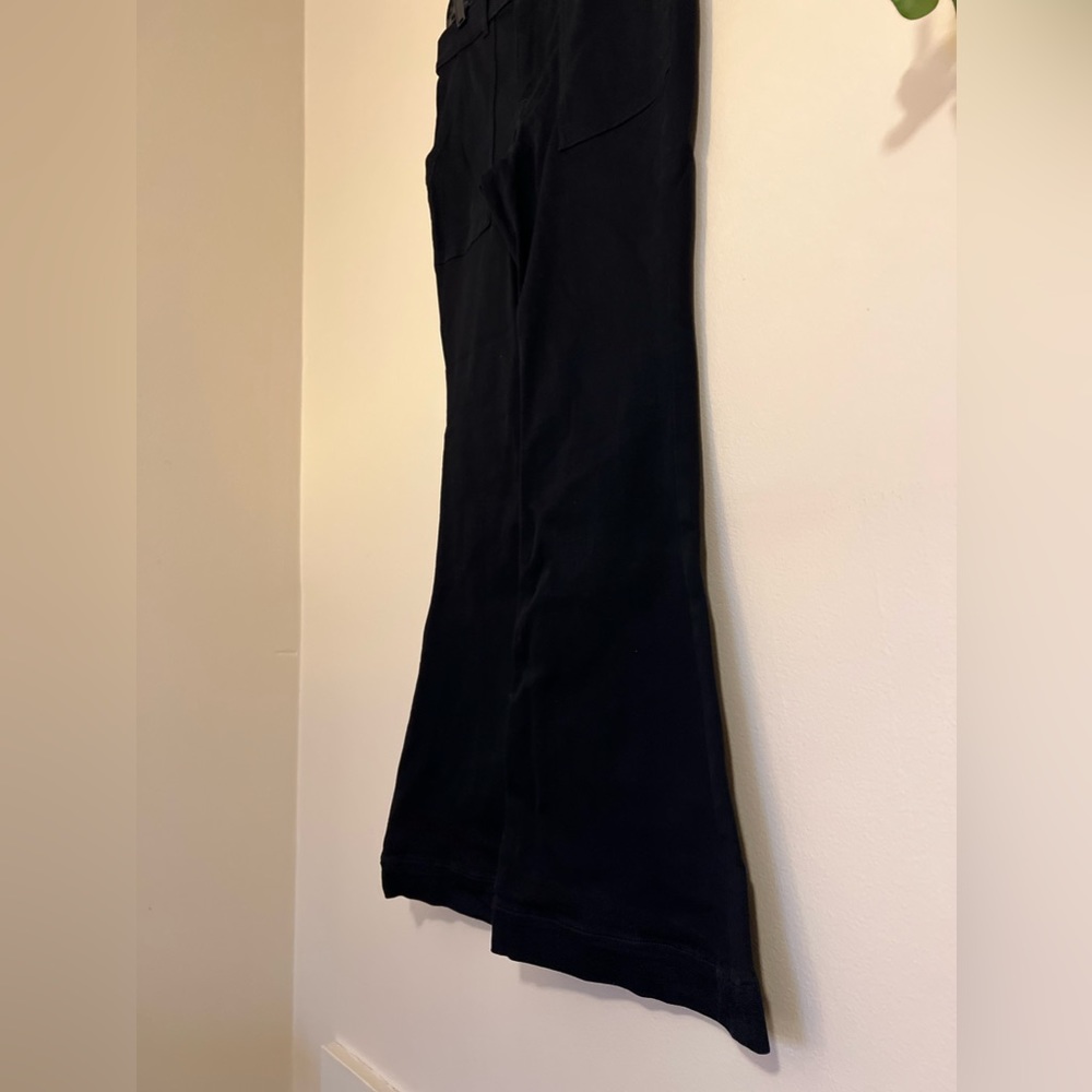 NEVER WORN Express Black Bell Flare Jeans - Size 8 - Picture 6 of 8